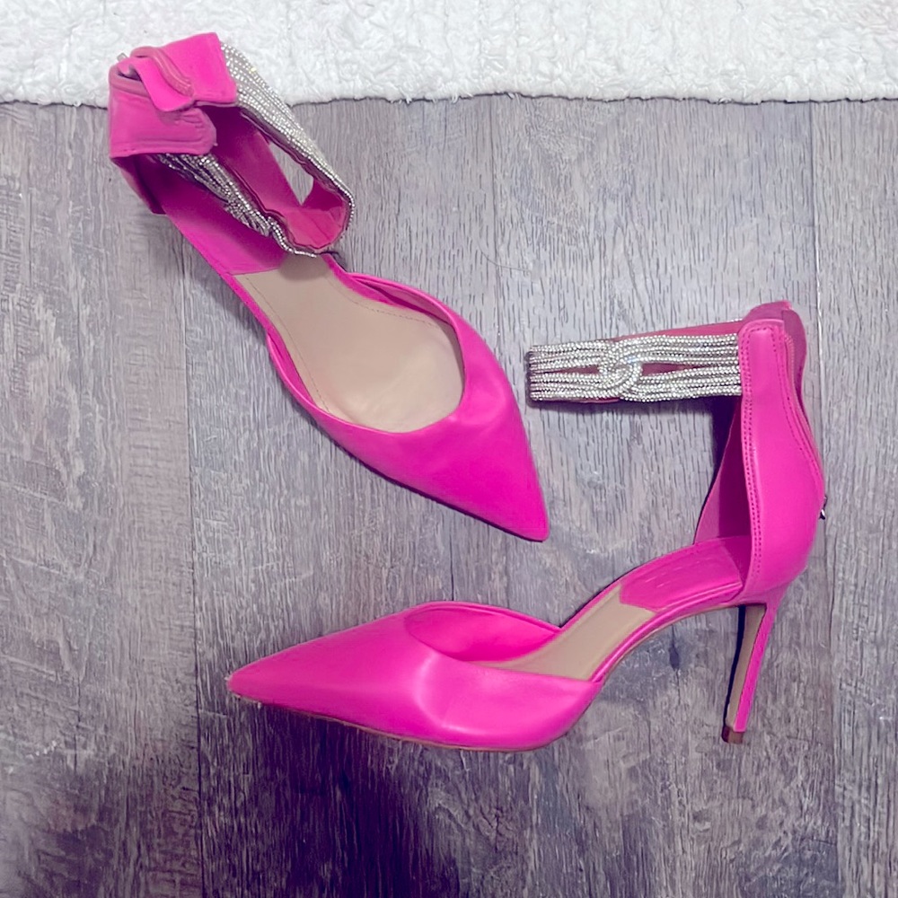 Schulz heels